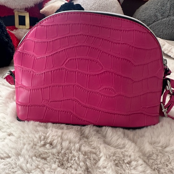Primark Vibrant Pink Croc-Texture Crossbody Bag - Picture 3 of 10